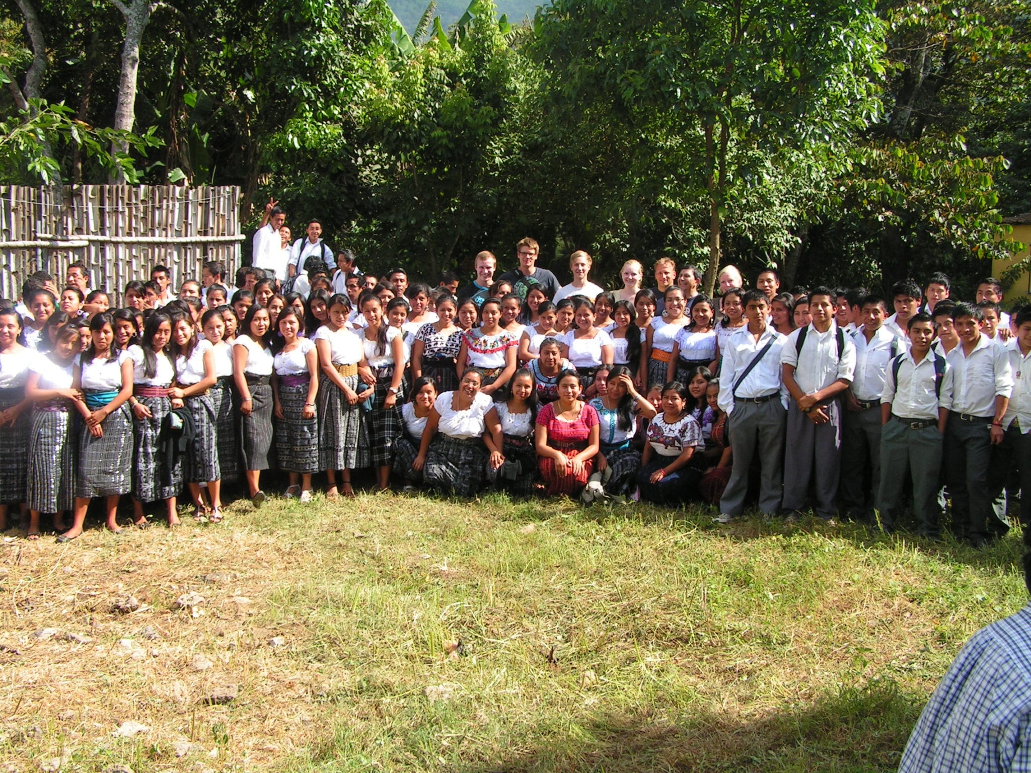 Mitglieder des FZA haben San Pedro la Laguna im Sommer besucht und sich selbst ein Bild von dem geplanten Projekt gemacht
